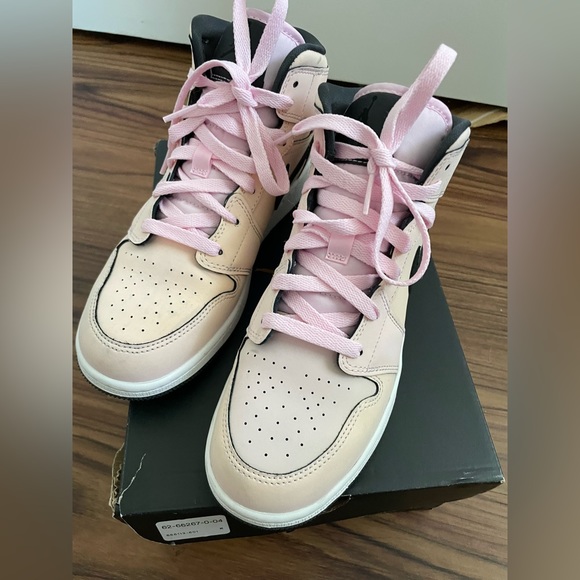 Jordan 1 Mid “Pink Foam” - Picture 13 of 14